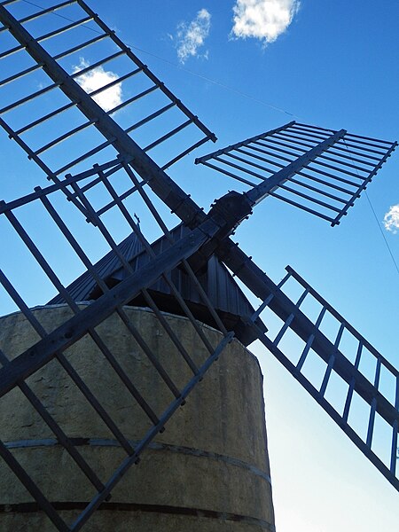 File:FR Ramatuelle Moulin de Paillas 2.jpg