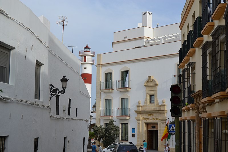 File:Faro de Rota (28974042736).jpg