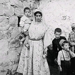 Costume Traditionnel Algérien: Histoire, Costume féminin citadin, Costume féminin rural