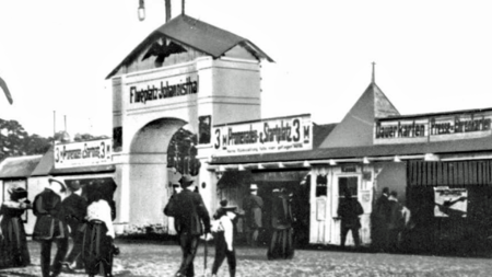 FlugplatzJohannisthalHaupteingang1912