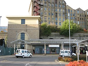 Forster Square Station - geograph.org.uk - 2138009.jpg