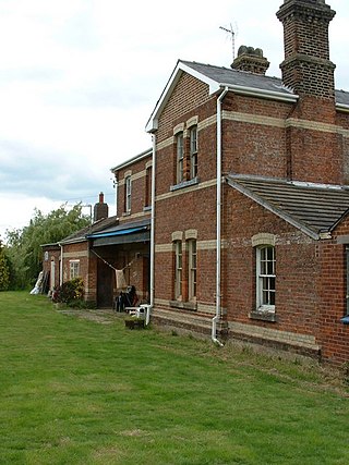 <span class="mw-page-title-main">French Drove and Gedney Hill railway station</span> Former railway station in Lincolnshire, England