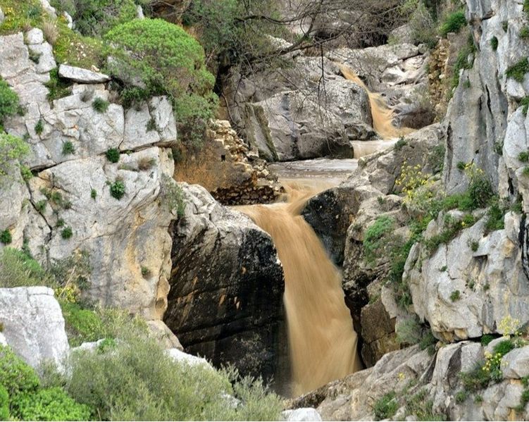 File:Gole del drago.jpg