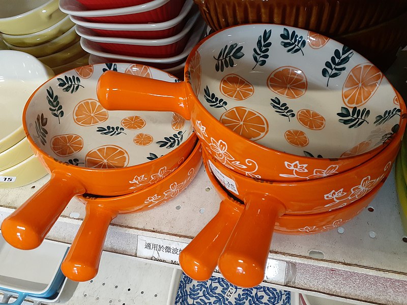 File:HK SW 上環 Sheung Wan 德輔道中 168 Queen's Road Central shop 缸瓦佬 household wares business last day 永和街 Wing Wo Street June 2020 SS2 17.jpg