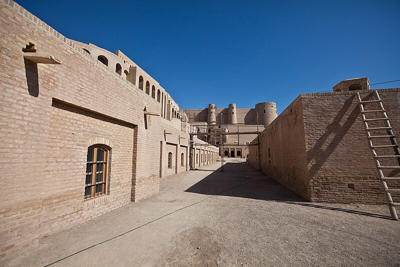 File:Herat Citadel, Afghanistan (4112216318).jpg