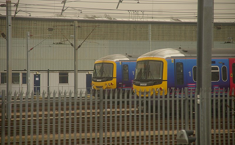 File:Hornsey TMD MMB 02 365515 365530.jpg