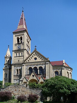 Hosín - kostel 1.jpg