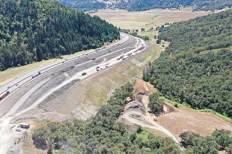 File:I-5 climbing lane construction on Roberts Mountain (50094967928).jpg