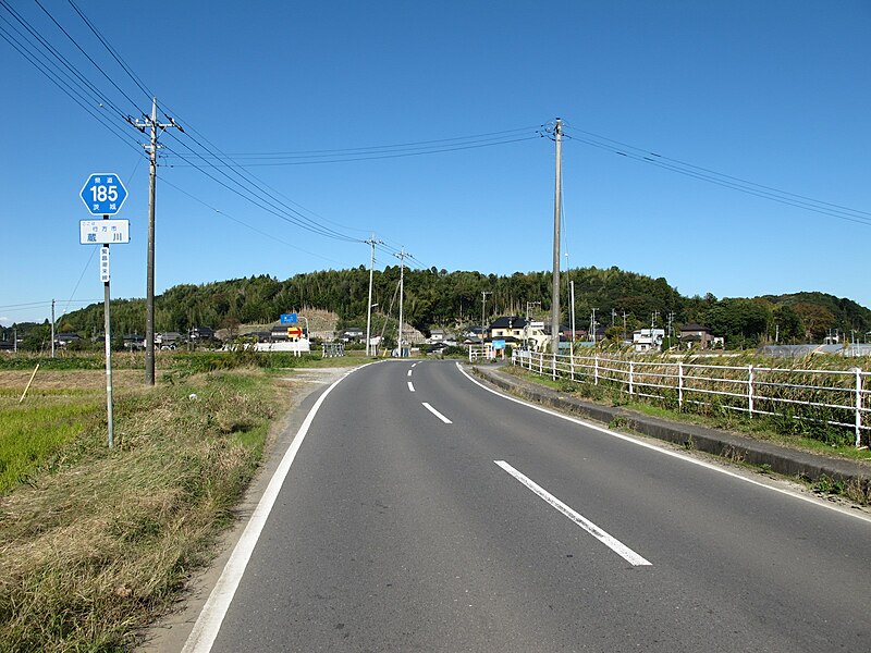 File:Ibaraki prefectural route 185 (Hanjo-Itako line) in Kurakawa,Namegata city.JPG