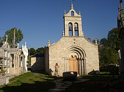 A ilesia de Santa María de Ferreiros, d'estilo romanico, d'o sieglo XII