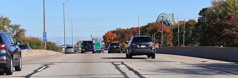 File:Interstate 94 East in Milwaukee County (October 2023) 38.jpg