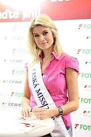 Iveta Lutovská Top 10 na Miss Universe 2009