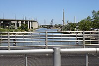 Shipping channel at the Don River, Toronto.jpg