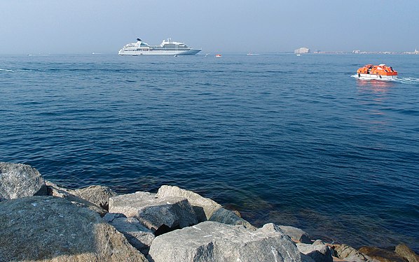 Seabourn Quest in Roses Bay, Spain