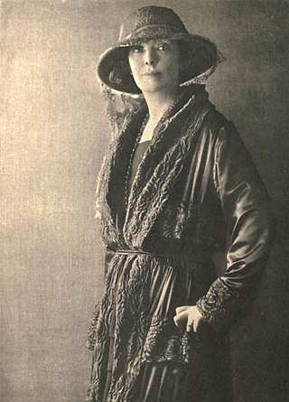 <span class="mw-page-title-main">Lady Angela Forbes</span> British socialite and novelist