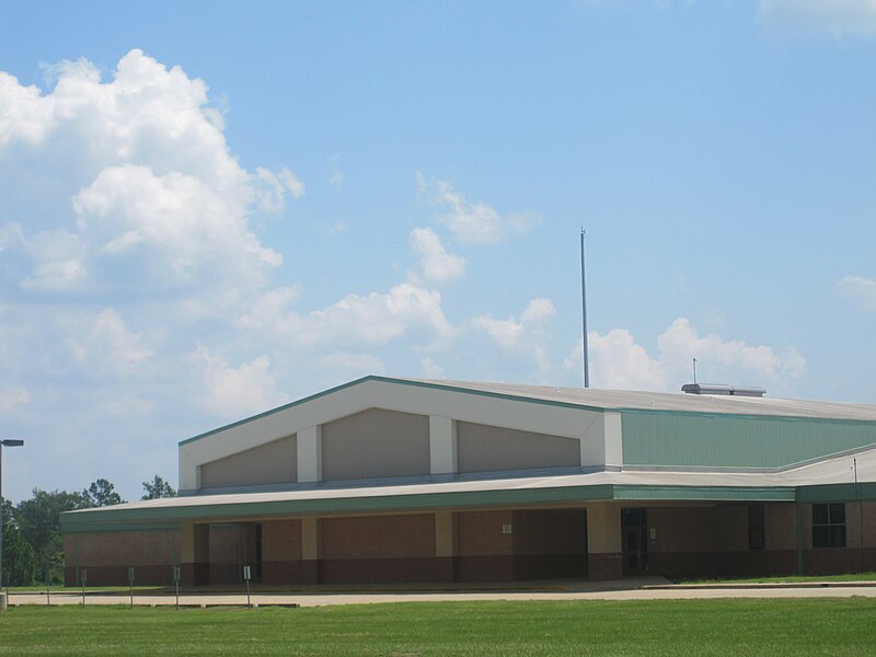 File:Lakeview Junior-Senior High School, Campti, Louisiana August 2009.jpg