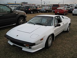 Lamborghini Jalpa: Назва, Характеристики, Переробки та припинення виробництва