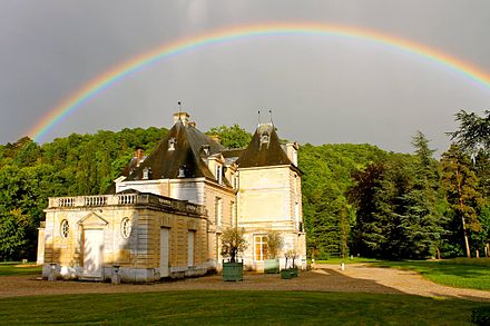 Typical Norman weather is characterised by rain followed by sun followed by more rain. Here is a rainbow over the Château d'Acquigny.