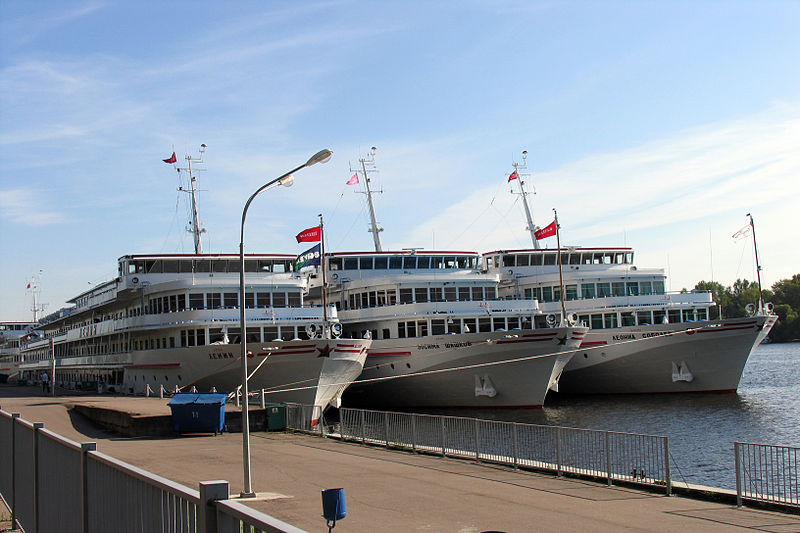 File:Lenin, Zosima Shashkov and Leonid Sobolev in North River Port 22-aug-2012 01.jpg