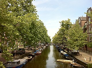 Lijnbaansgracht canal in Amsterdam