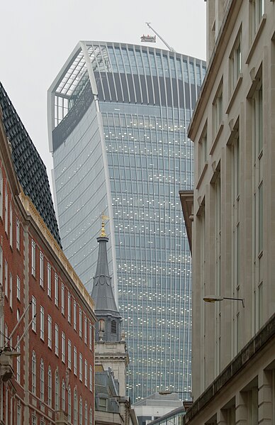 File:London MMB »2A9 Lombard Street and 20 Fenchurch Street.jpg