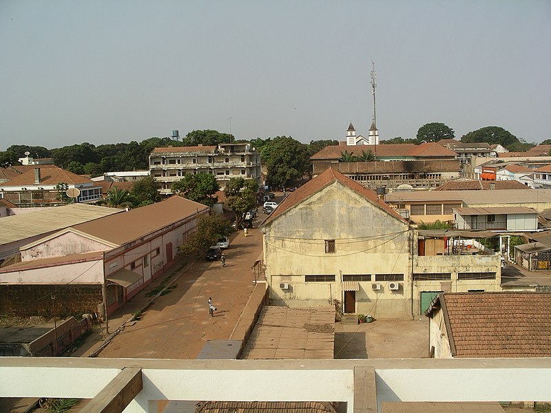 File:Looking Northwest to the Coimbra (482993115).jpg