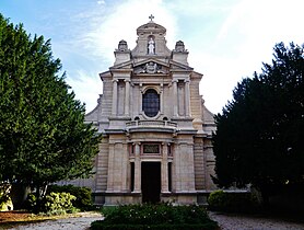 La façade de l'église Saint-Bruno des Chartreux.