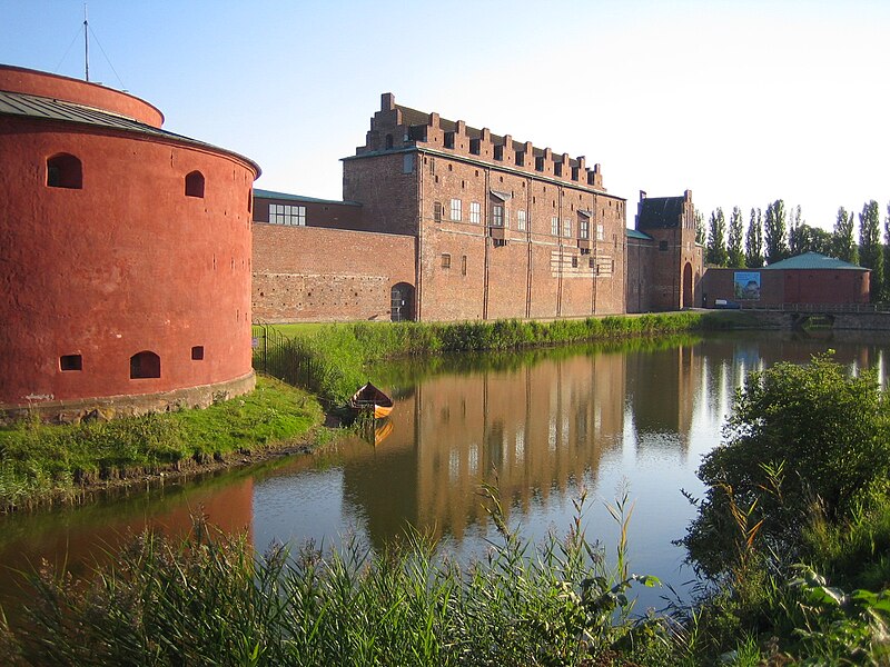 File:Malmöhus slott 2.jpg