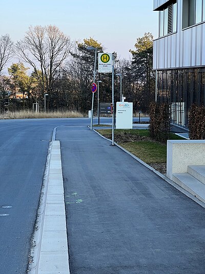 Maria-von-Linden-Straße Bushaltestelle Tübingen 1.jpg