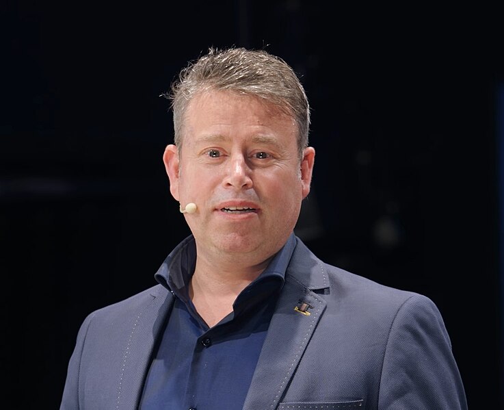 File:Mark van Vugt - 2017.jpg