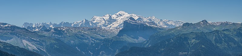 File:Massif du Mont-Blanc from La Bourgeoise (1).jpg