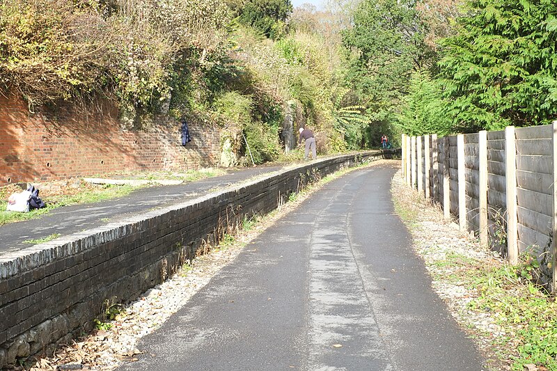 File:Midford railway station (geograph 5200384).jpg