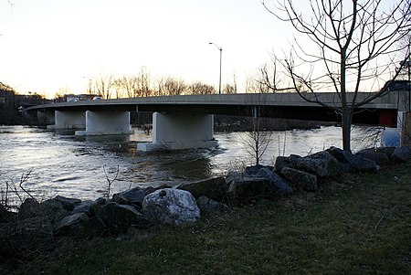 Mont Clare Bridge2