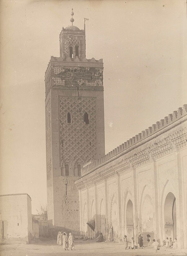 The minaret and western façade of the mosque in the early 20th century