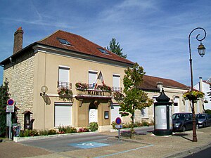 Mériel（95）、mairie、Grande rue（1）.jpg