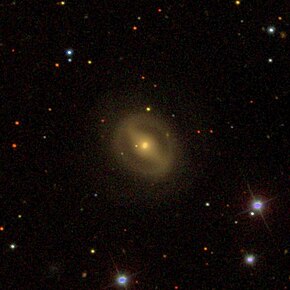 NGC 399[1] snímek z SDSS