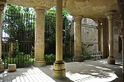 Nef troglodytique et jardin de la chapelle Sainte-Radegonde