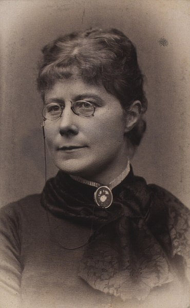 File:Nielsine Nielsen (1850-1916) b.jpg