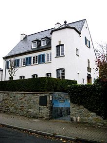 Niemöllers Haus in Wiesbaden (Quelle: Wikimedia)