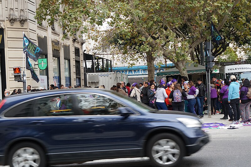 File:NiunamenosBuenos AiresArgentina(2).jpg