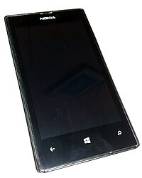 Nokia Lumia 520 Black.jpg