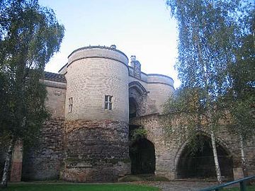 File:Nottingham_Castle_Gate_2009.jpg