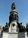 O'Connell Monument, O'Connell Street, Dublin, Ireland.jpg