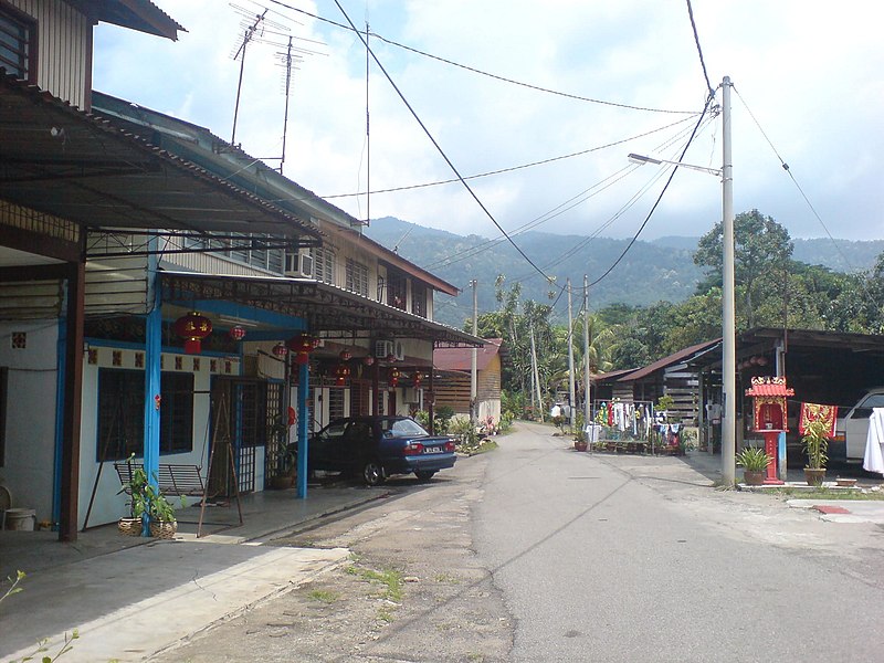 File:Old Street Kampung Site - panoramio.jpg