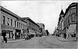 Główna ulica, około 1920