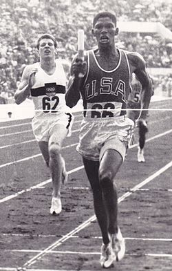 Otis Davis running the 4x400m in the Olympics in Rome. Otis Davis 1960b.jpg