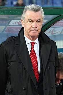В качестве главного тренера сборной Швейцарии (2011 год)