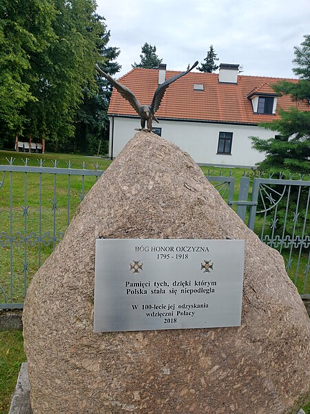 File:Our Lady of Sorrows church in Mariańskie Porzecze (5).jpg