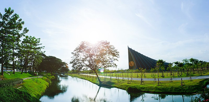 File:Panorama of Prince Mahidol Hall.jpg