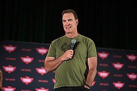 Patrick Warburton (52113561015).jpg